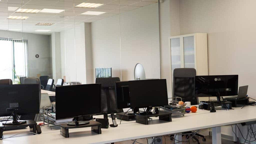 The implementation of teleworking will not lead to the closure of the Teo and Madrid offices