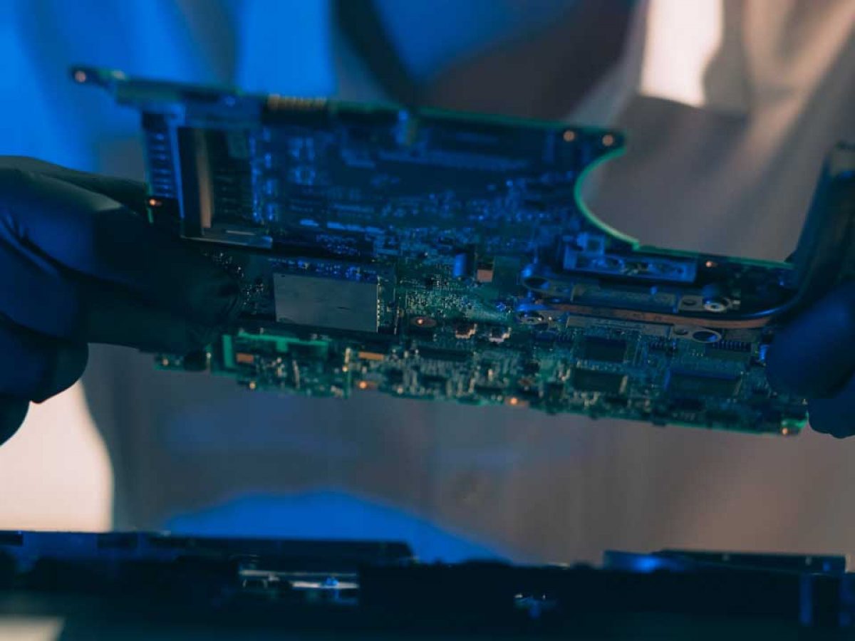 Risks of hardware design | Tarlogic