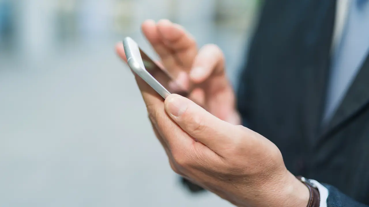 Ghostpairing: How Malicious Actors Can Gain Access to the WhatsApp Accounts of Business Leaders and Other High-Profile Individuals